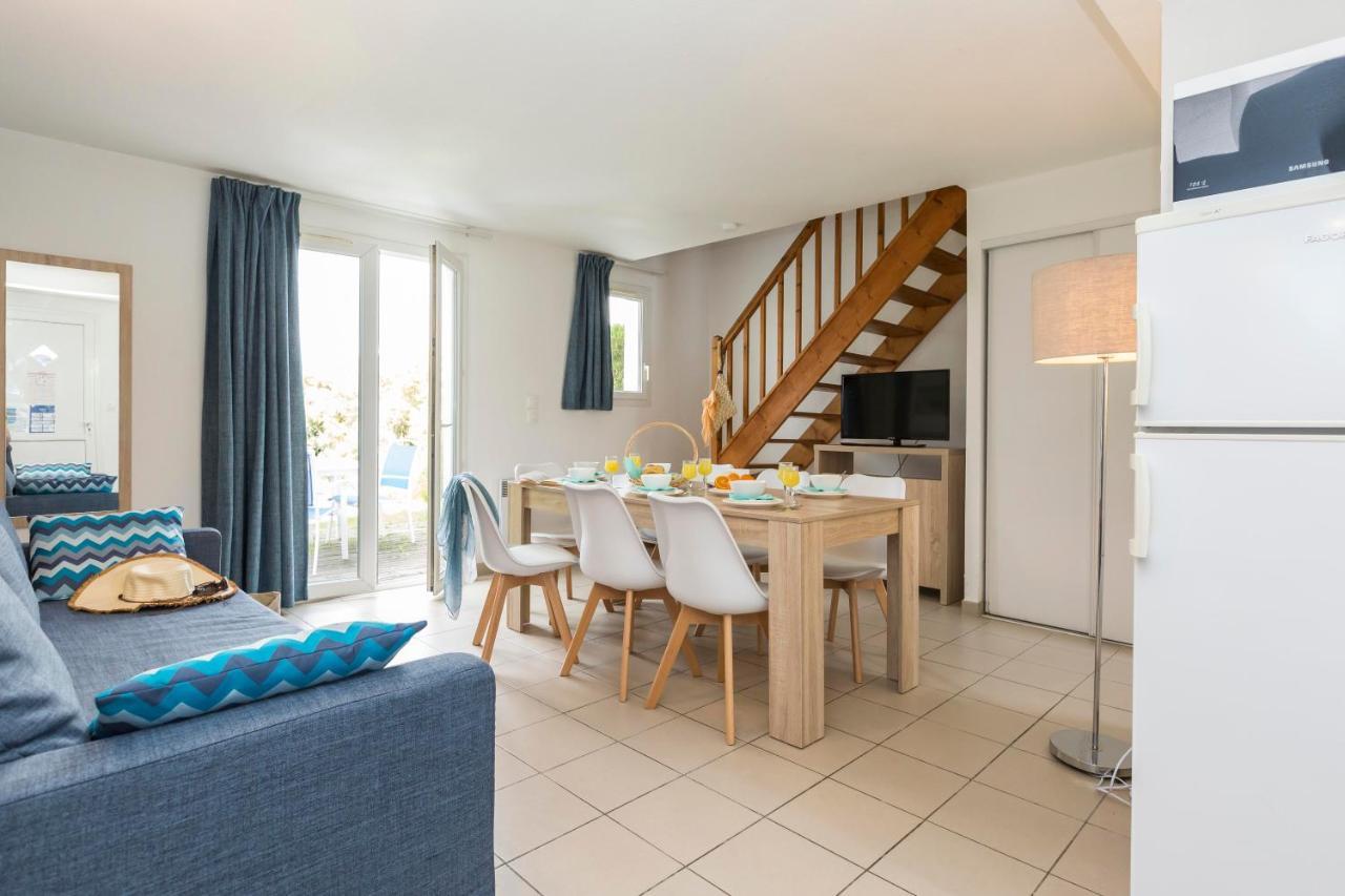 Residence Odalys Le Village Des Amareyeurs Le Chateau-d'Oleron Exterior photo