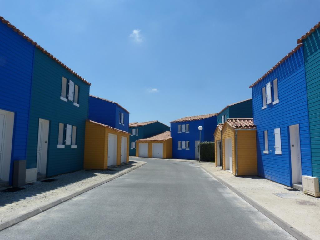 Residence Odalys Le Village Des Amareyeurs Le Chateau-d'Oleron Exterior photo